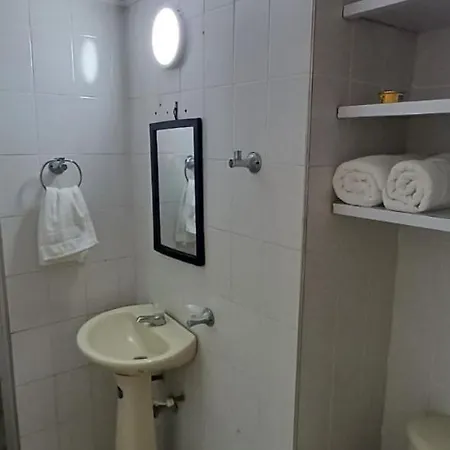 1105 Vista Al Mar *